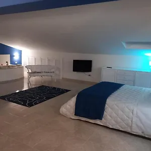  Bed & Breakfast Wendy House